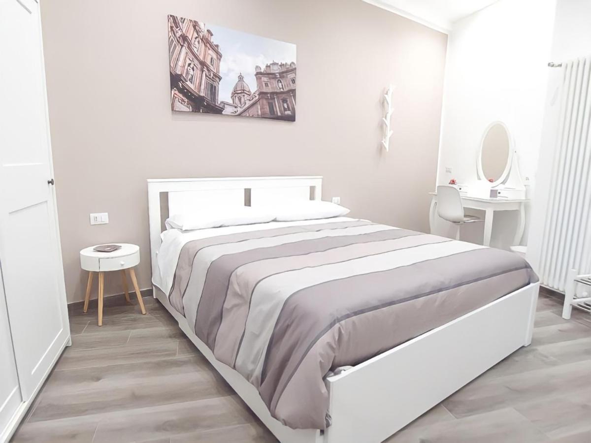 Garibaldi Rooms 29 - Piazza Marina A Palermo - In Pieno Centro. Экстерьер фото