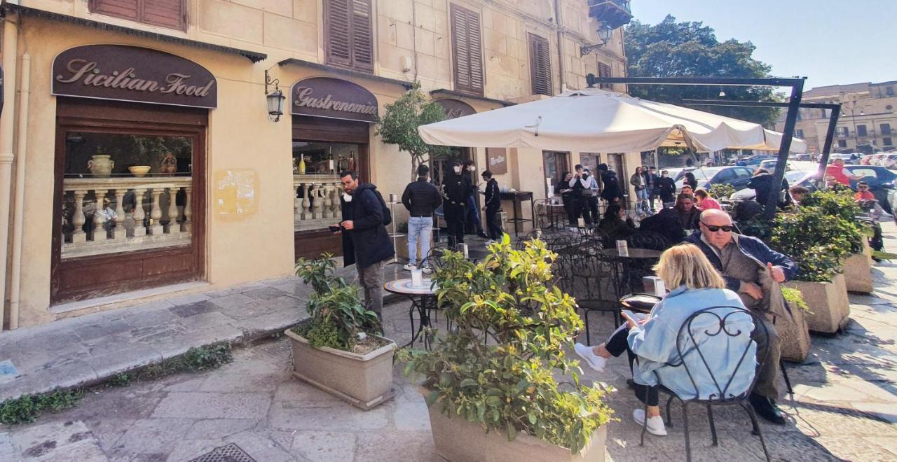 Garibaldi Rooms 29 - Piazza Marina A Palermo - In Pieno Centro. Экстерьер фото